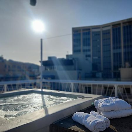 Unique Solar Penthouse With Jacuzzi And Sauna In Central Атина Екстериор снимка