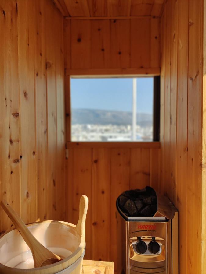 Unique Solar Penthouse With Jacuzzi And Sauna In Central Атина Екстериор снимка